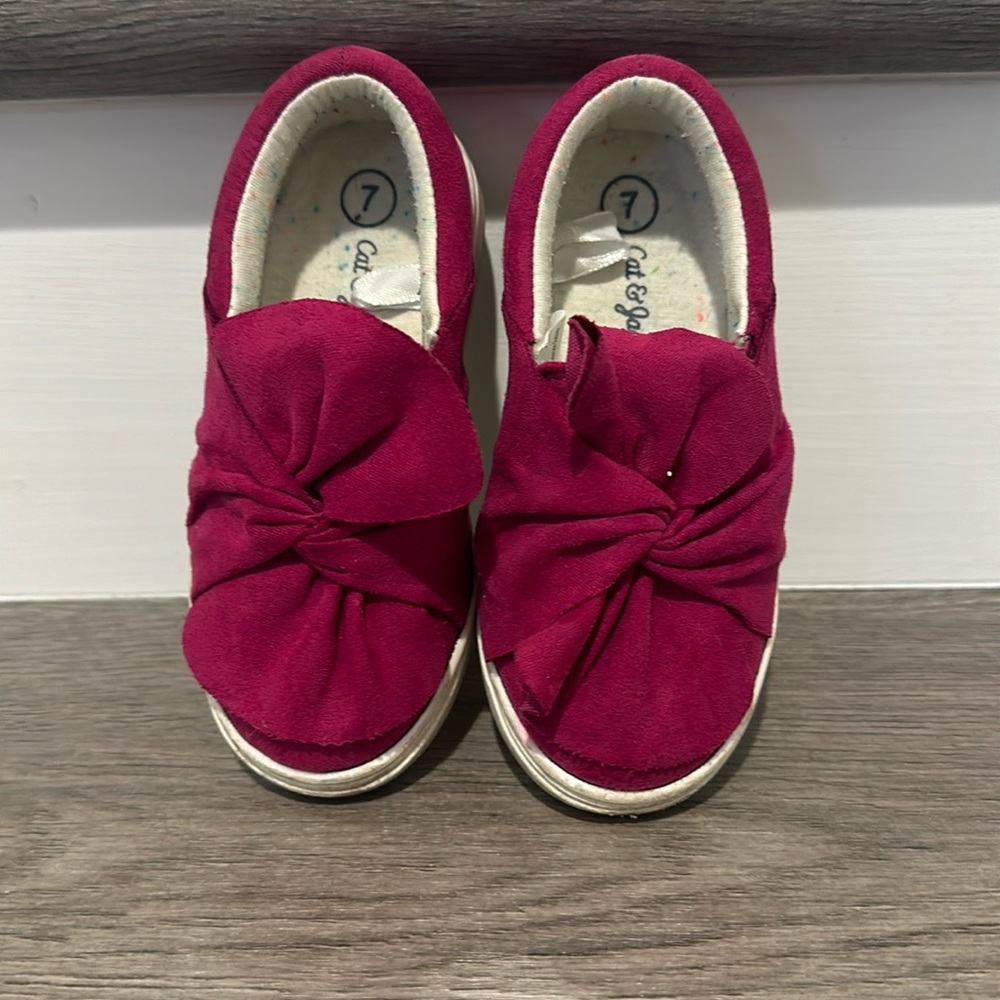 Cat & Jack toddler shoes in 7